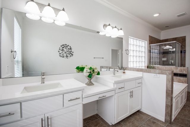 155 White Drive, Bellaire, TX 77401