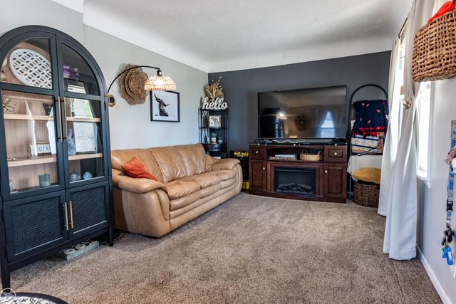 27547 Brinker Street, Roseville, MI 48066
