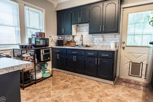 27547 Brinker Street, Roseville, MI 48066