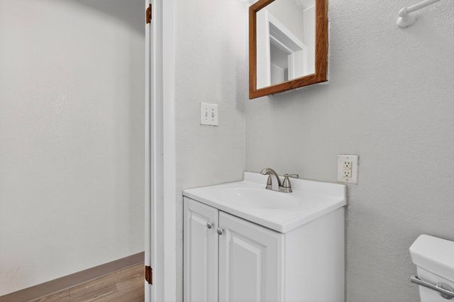 3610 El Porvenir Circle SW, Albuquerque, NM 87105