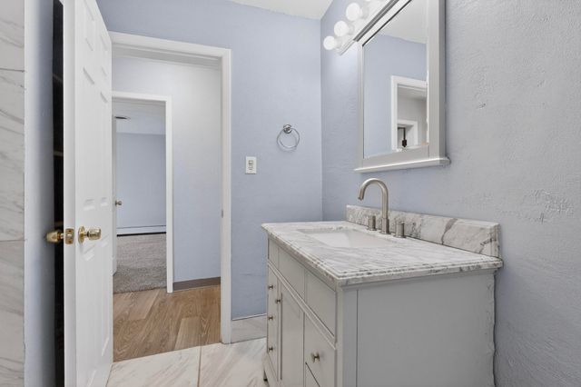 3610 El Porvenir Circle SW, Albuquerque, NM 87105