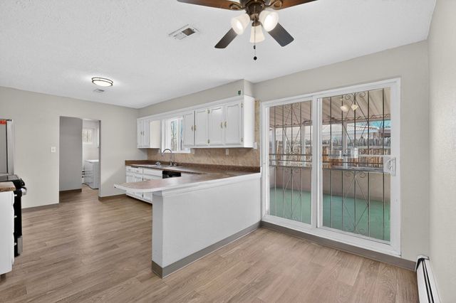 3610 El Porvenir Circle SW, Albuquerque, NM 87105