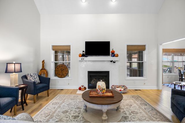 3005 Cambridge Shores Lane, Knoxville, TN 37938