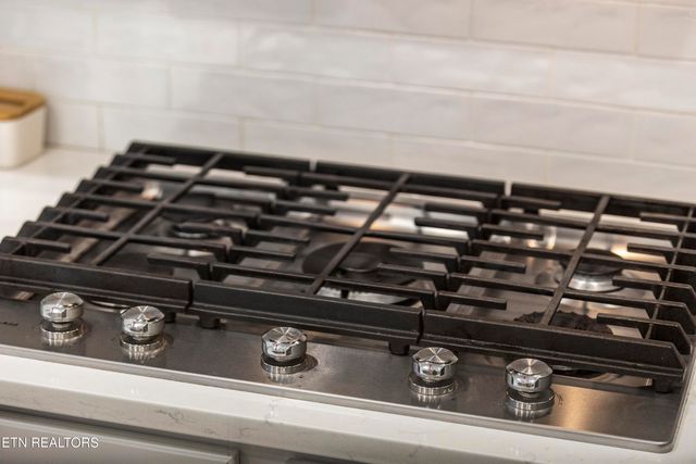 3005 Cambridge Shores Lane, Knoxville, TN 37938