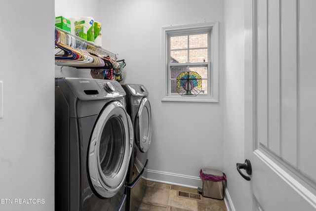 3005 Cambridge Shores Lane, Knoxville, TN 37938