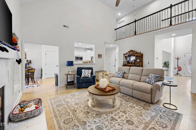 3005 Cambridge Shores Lane, Knoxville, TN 37938