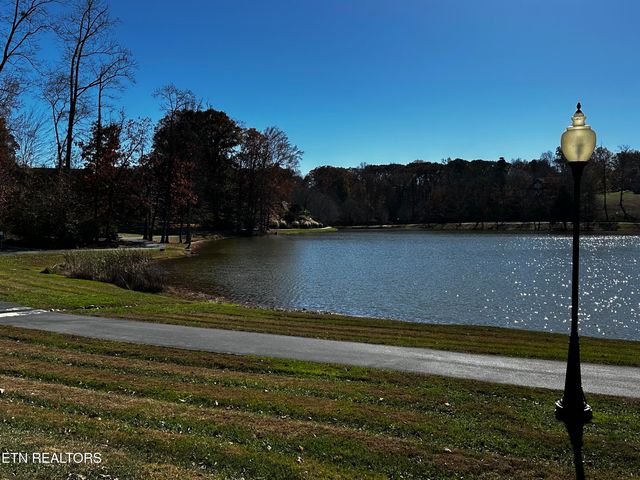 3005 Cambridge Shores Lane, Knoxville, TN 37938