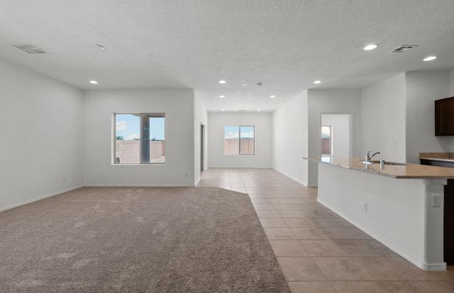 255 Prism Avenue SW, Rio Rancho, NM 87124