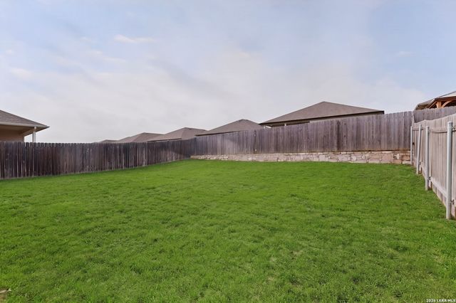 820 Cinnamon Teal, Seguin, TX 78155
