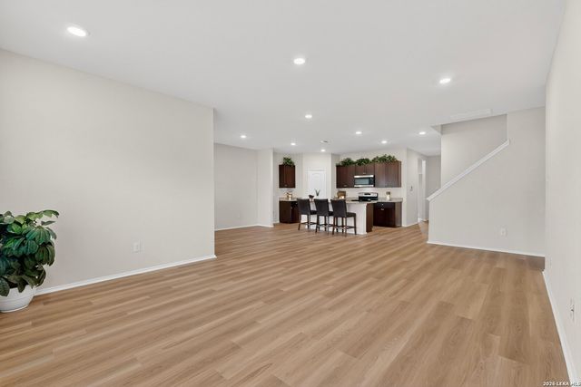 820 Cinnamon Teal, Seguin, TX 78155