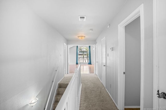 1830 Highland Mist Ln, San Antonio, TX 78251