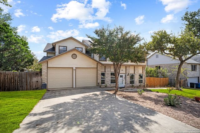 1830 Highland Mist Ln, San Antonio, TX 78251