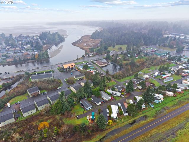 2657 N HWY 101 6, Seaside, OR 97138