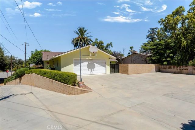 1151 W Crescent, Redlands, CA 92373