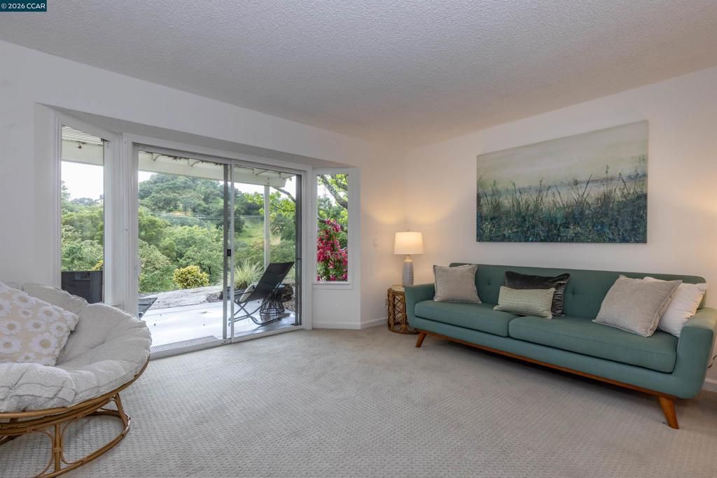 Image 16 of property listing at 3152 Ptarmigan Dr 2, Walnut Creek, CA 94595