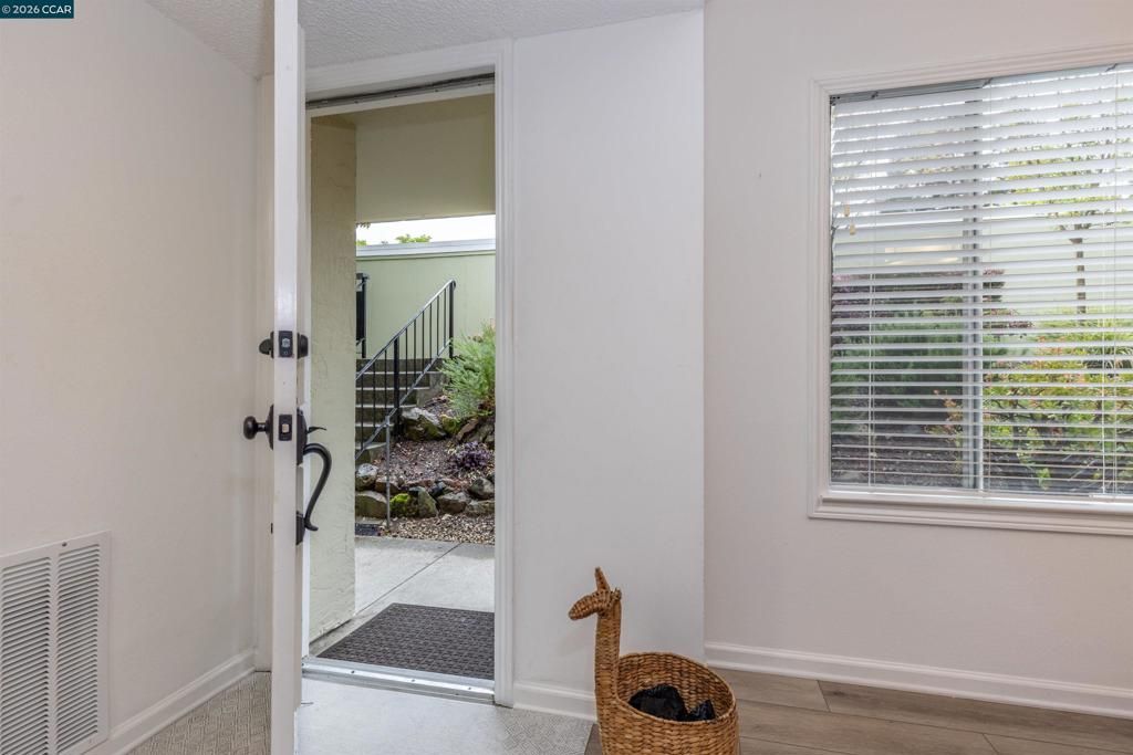 Image 17 of property listing at 3152 Ptarmigan Dr 2, Walnut Creek, CA 94595