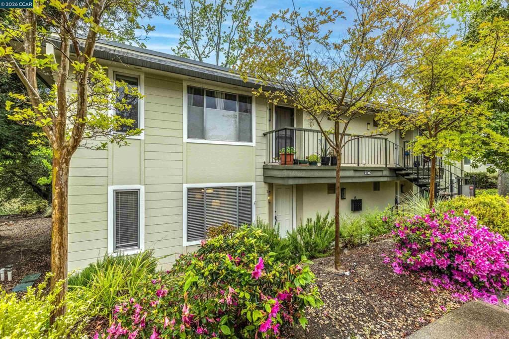 Image 24 of property listing at 3152 Ptarmigan Dr 2, Walnut Creek, CA 94595