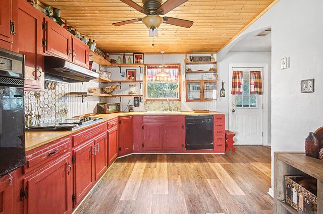 1595 La Hwy 61, Jackson, LA 70748