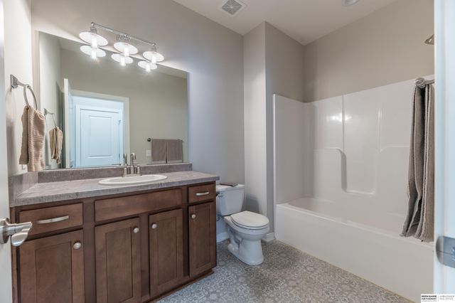 404 N Allen Street, Bennington, NE 68007