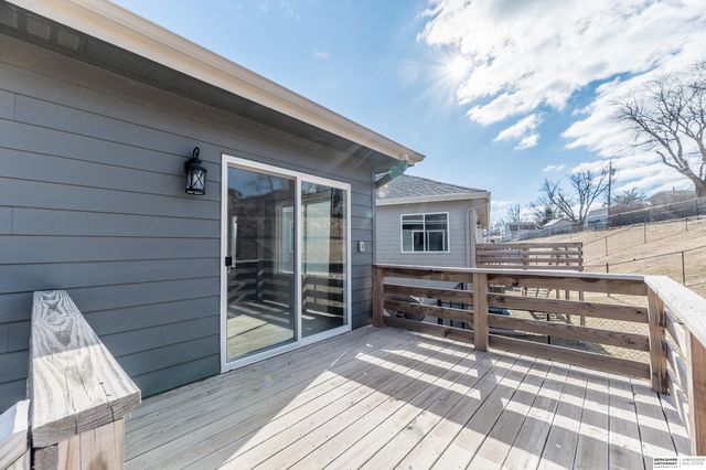 404 N Allen Street, Bennington, NE 68007