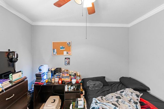 1240 Moonlight Dr, Ceres, CA 95307