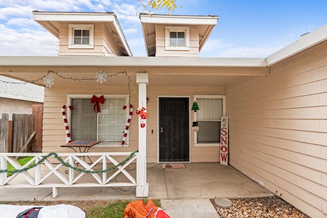 1240 Moonlight Dr, Ceres, CA 95307