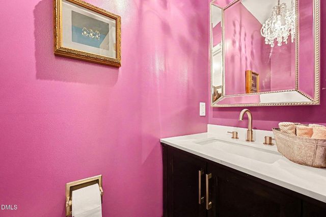 105 Sully Court, Chapel Hill, NC 27514