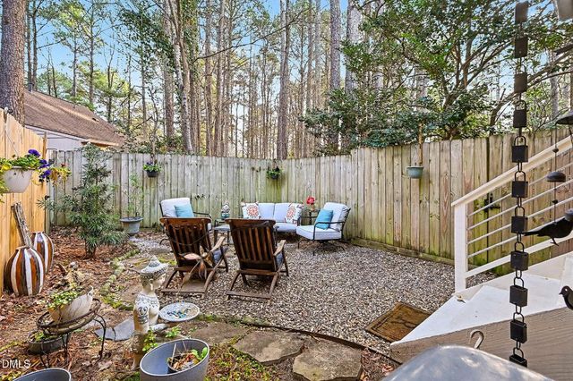 105 Sully Court, Chapel Hill, NC 27514