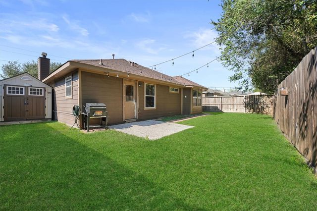 12014 Green Coral Drive, Houston, TX 77044