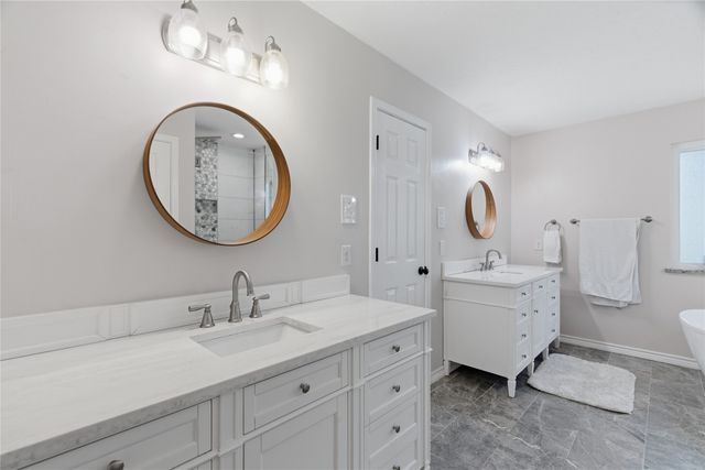 3072 High Cliff Drive, Grapevine, TX 76051