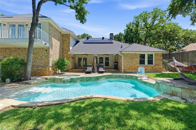 3072 High Cliff Drive, Grapevine, TX 76051