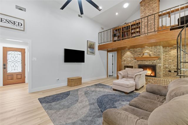 3072 High Cliff Drive, Grapevine, TX 76051