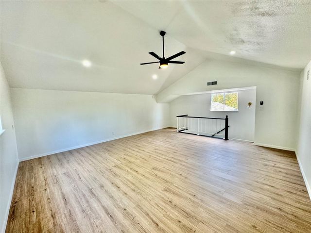 9506 STONEBRIDGE DR, Austin, TX 78758