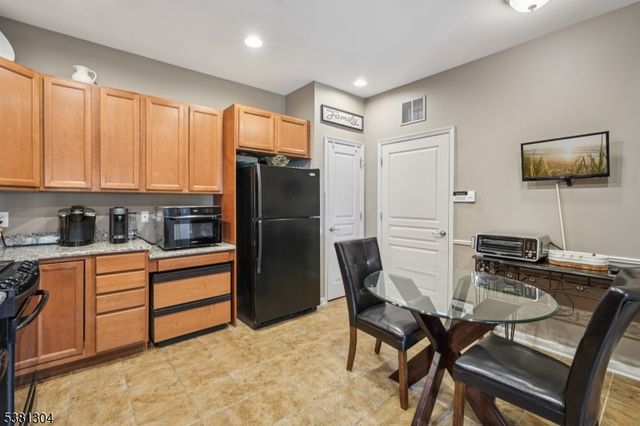 2217 Warrens Way, Wanaque Boro, NJ 07465