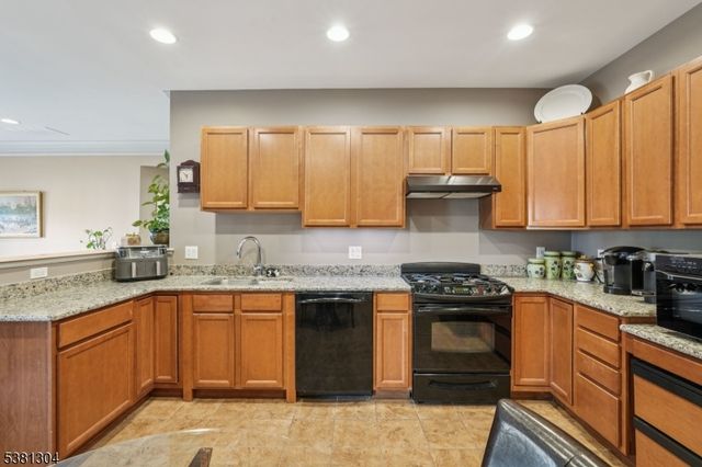 2217 Warrens Way, Wanaque Boro, NJ 07465