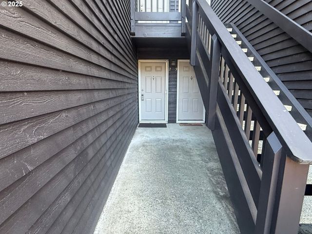 9455 Sw 146TH Ter D 2, Beaverton, OR 97007