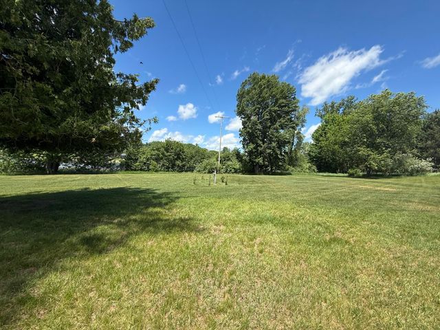 1849 E Pratt Lake Road, Gladwin, MI 48624