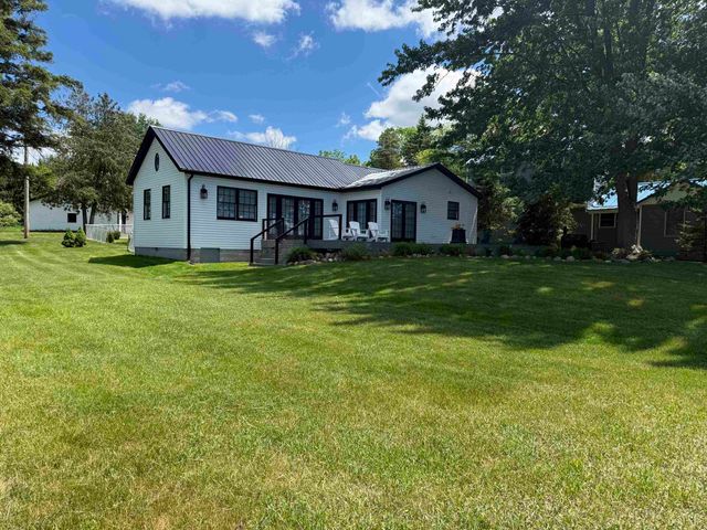 1849 E Pratt Lake Road, Gladwin, MI 48624