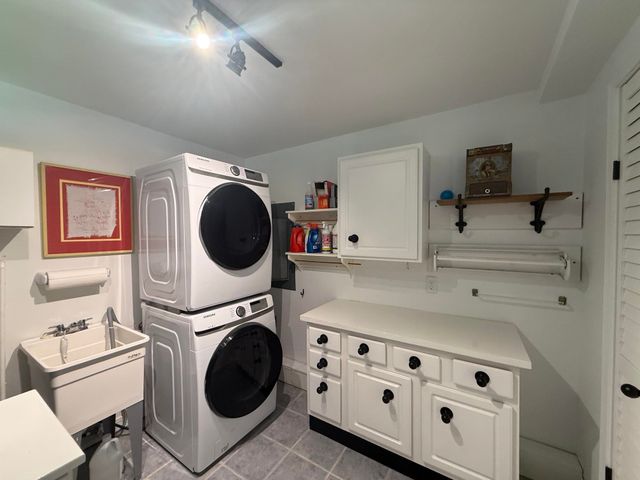 1849 E Pratt Lake Road, Gladwin, MI 48624