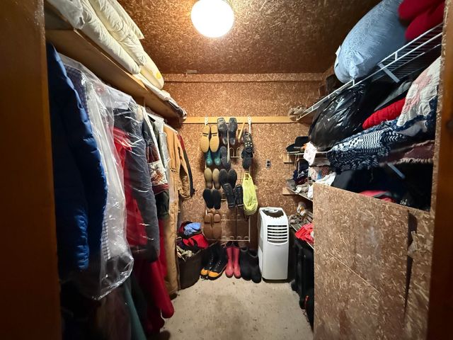 1849 E Pratt Lake Road, Gladwin, MI 48624