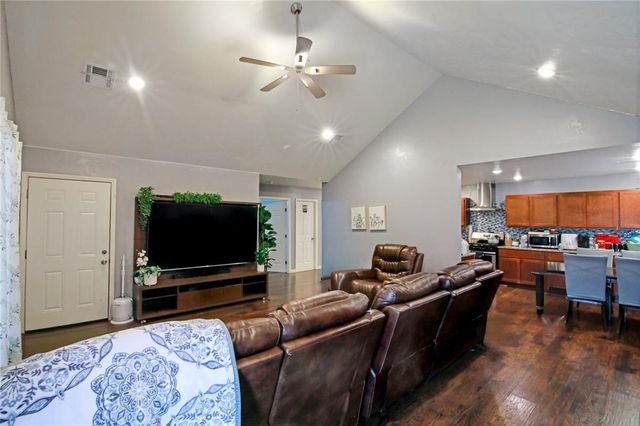 225 SE 53rd Street, Oklahoma City, OK 73129