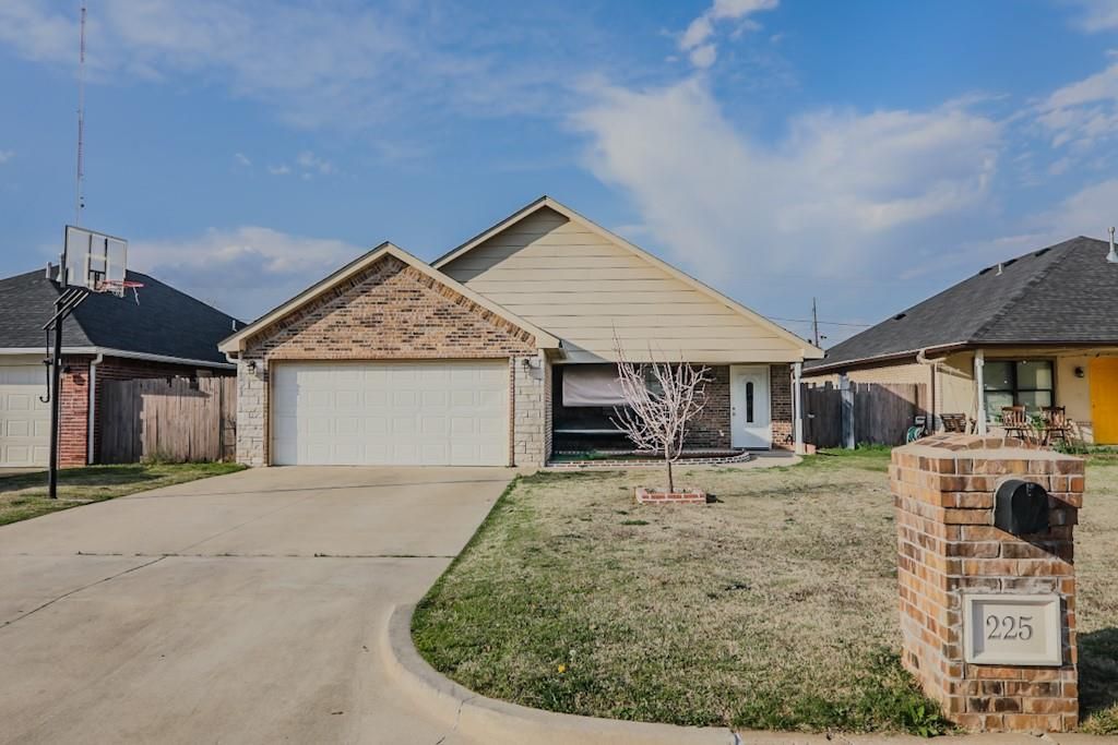 225 SE 53rd Street, Oklahoma City, OK 73129