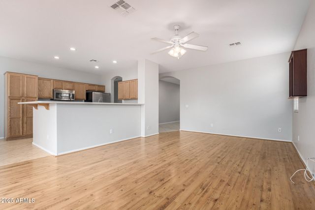 4795 E BELLERIVE Drive, Chandler, AZ 85249