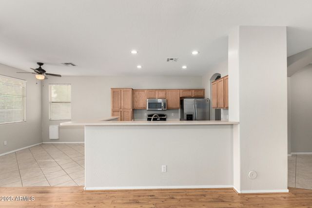 4795 E BELLERIVE Drive, Chandler, AZ 85249