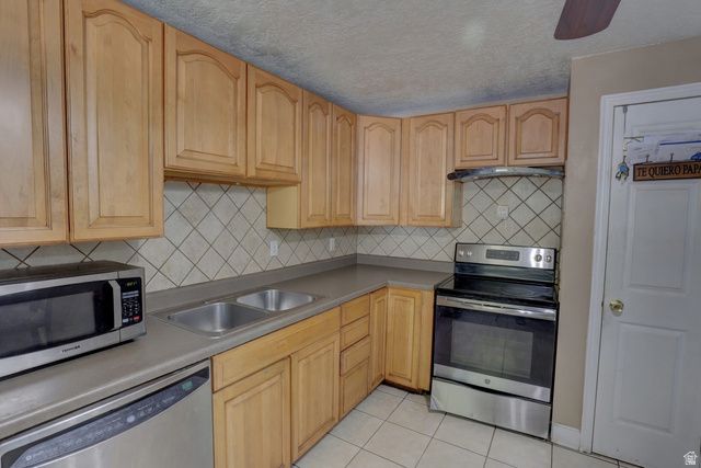 5074 S 3760 W, Taylorsville, UT 84129