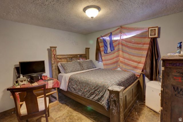 5074 S 3760 W, Taylorsville, UT 84129