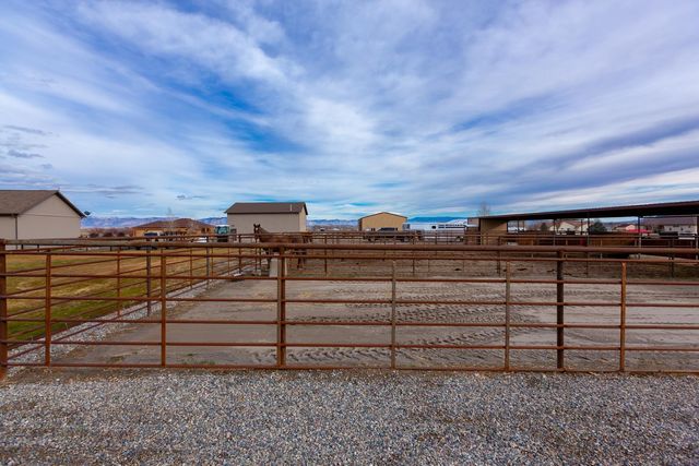 1338 Lutes Crossing Drive, Loma, CO 81524