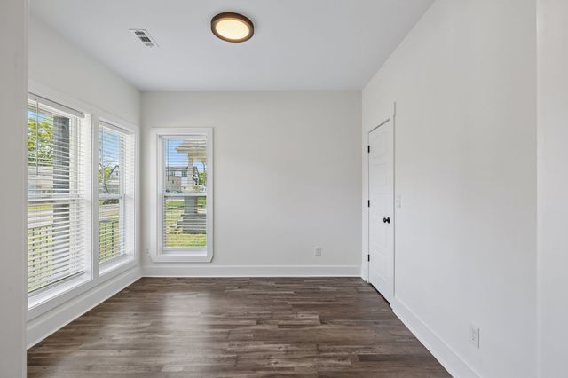 530 Veritas St, Nashville, TN 37211