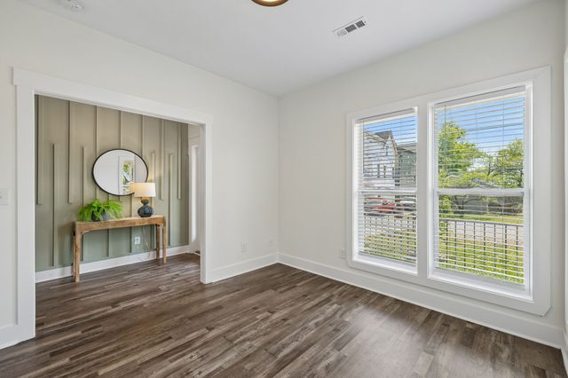 530 Veritas St, Nashville, TN 37211