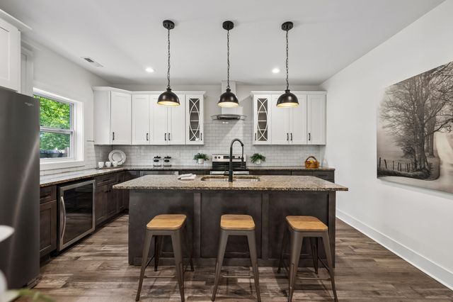 530 Veritas St, Nashville, TN 37211